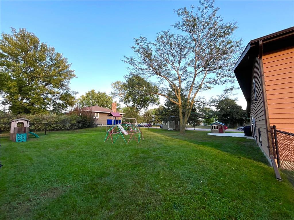 1500 River Road Windom MN 56101 6789908 image3