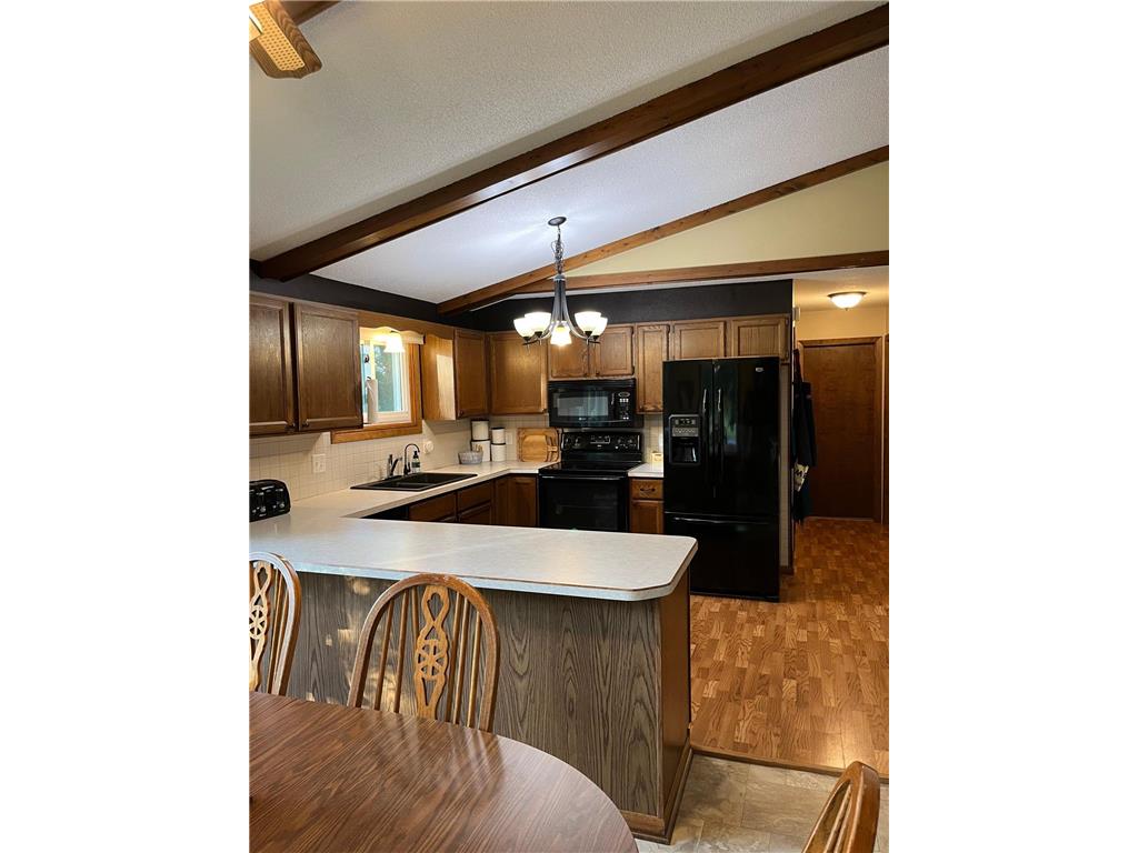 1500 River Road Windom MN 56101 6789908 image4