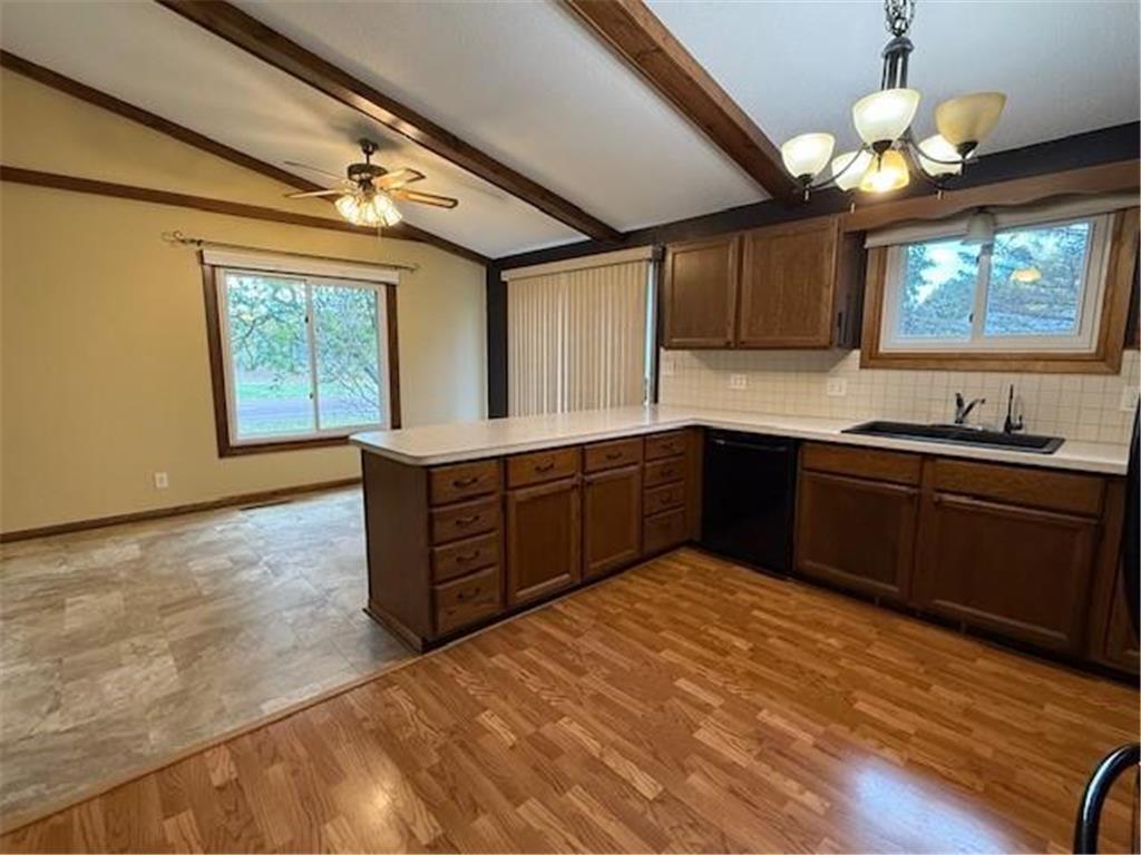 1500 River Road Windom MN 56101 6789908 image7