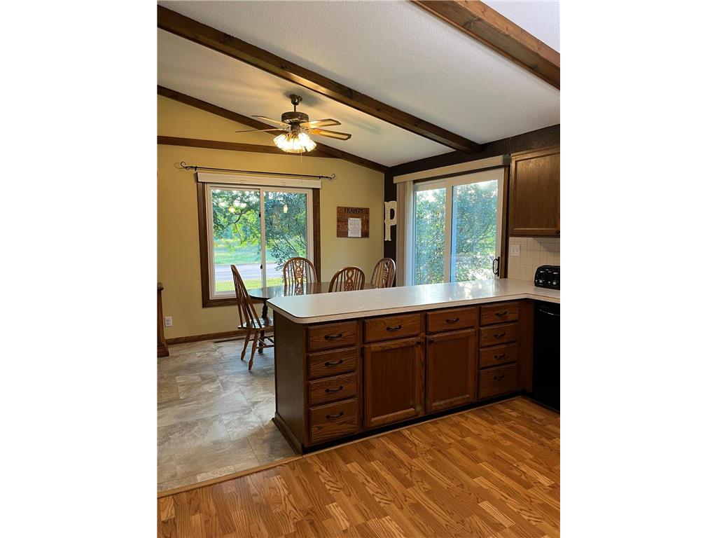 1500 River Road Windom MN 56101 6789908 image8