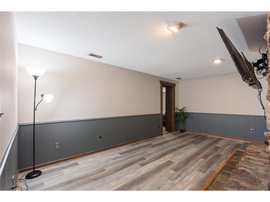 15002 University Avenue NW Andover MN 55304 7060761 image36