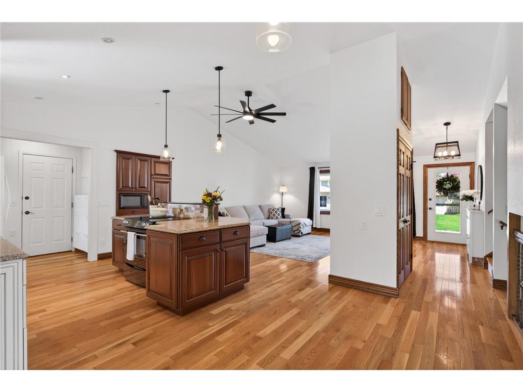 15005 76th Place N Maple Grove MN 55311 7071738 image10