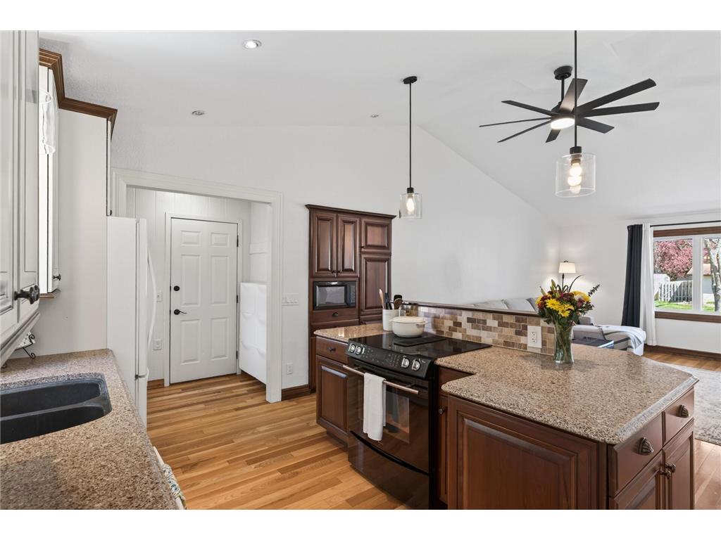 15005 76th Place N Maple Grove MN 55311 7071738 image14