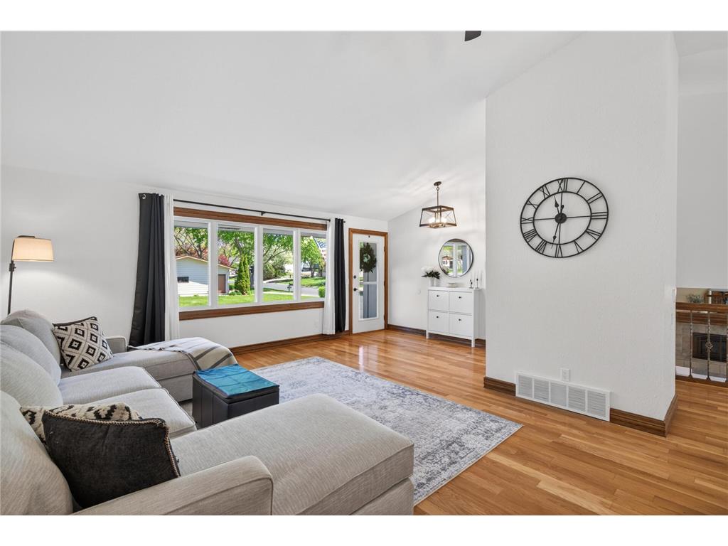 15005 76th Place N Maple Grove MN 55311 7071738 image5