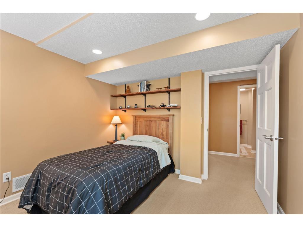 15005 Ironwood Court Eden Prairie MN 55346 7071511 image33