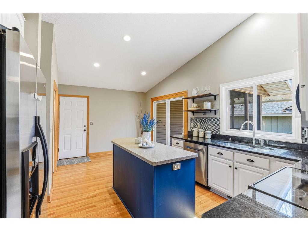 15008 1st Avenue S Burnsville MN 55306 7034422 image10