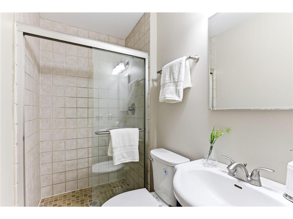 15008 1st Avenue S Burnsville MN 55306 7034422 image17