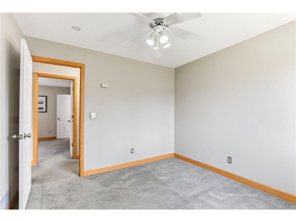 15008 1st Avenue S Burnsville MN 55306 7034422 image18