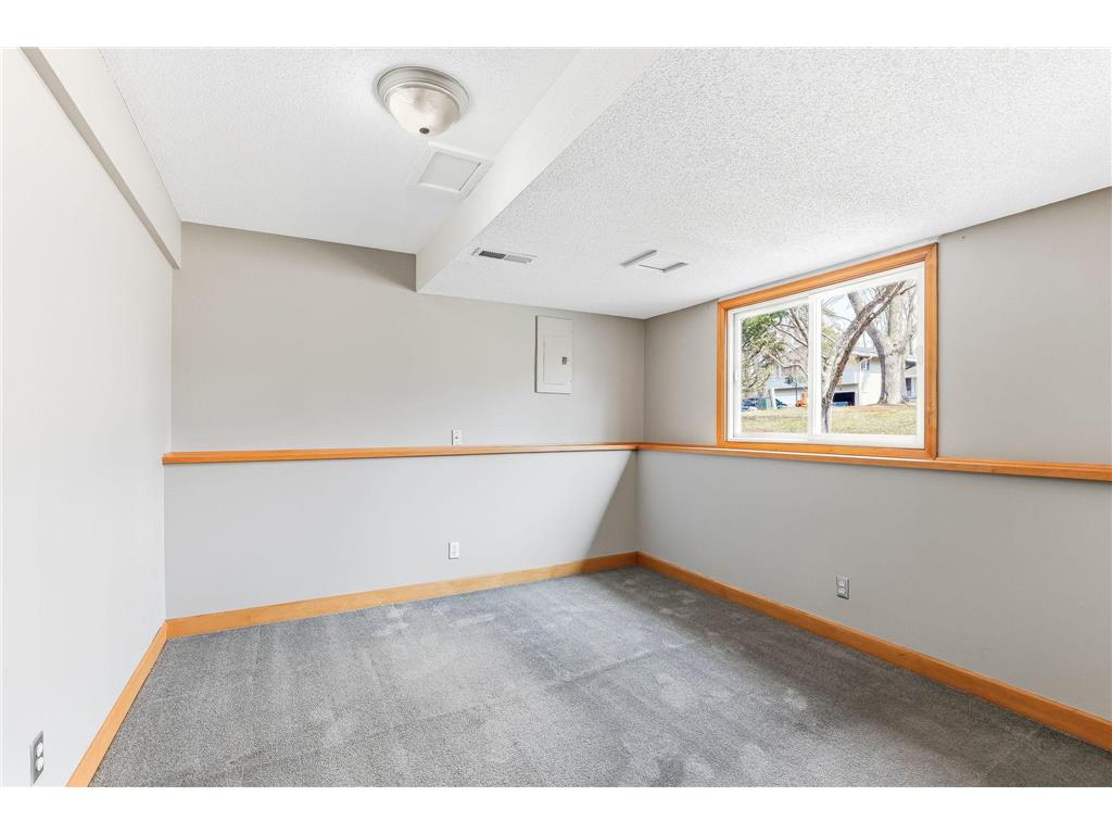 15008 1st Avenue S Burnsville MN 55306 7034422 image22