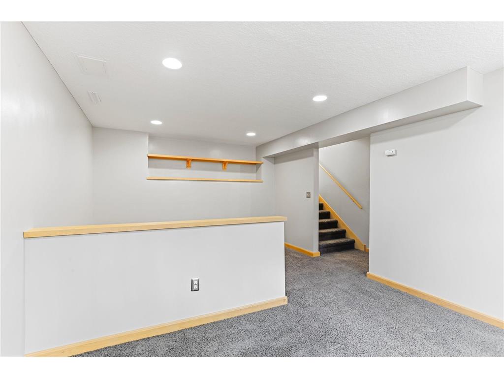 15008 1st Avenue S Burnsville MN 55306 7034422 image28