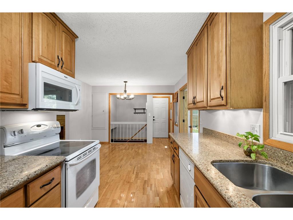 15008 Cherry Lane Burnsville MN 55306 7107666 image17