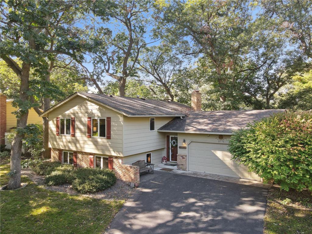 15008 Oakland Avenue Burnsville MN 55306 6437598 image1