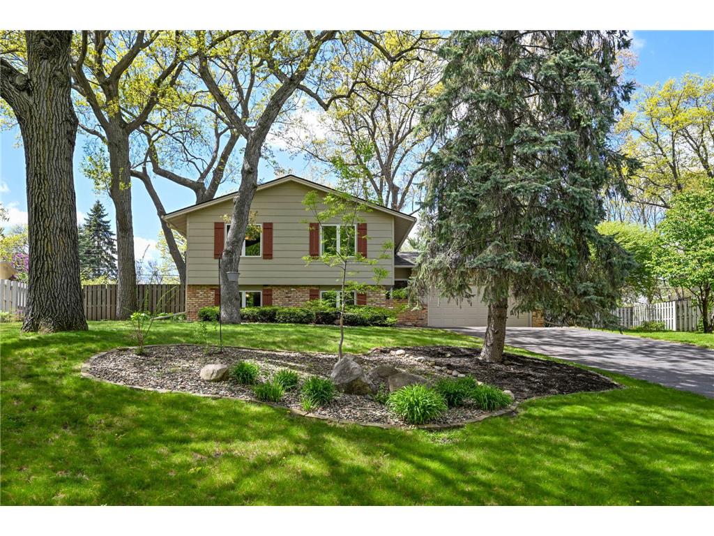 15008 Oakland Avenue Burnsville MN 55306 7070838 image1