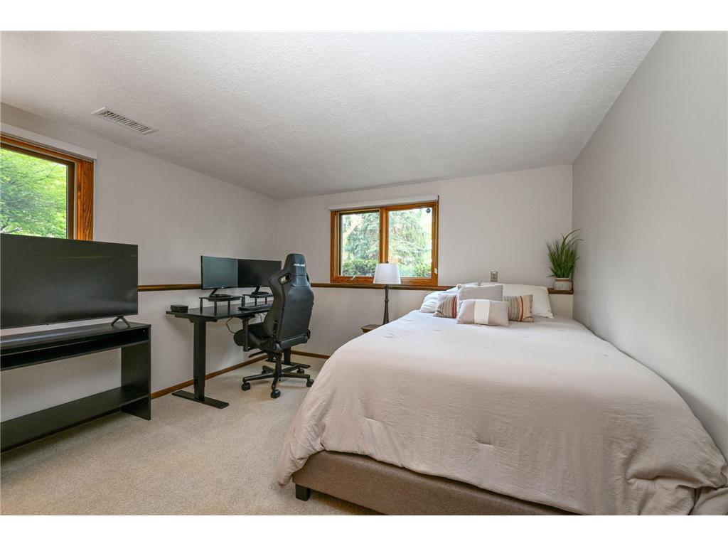 15008 Oakland Avenue Burnsville MN 55306 7070838 image20
