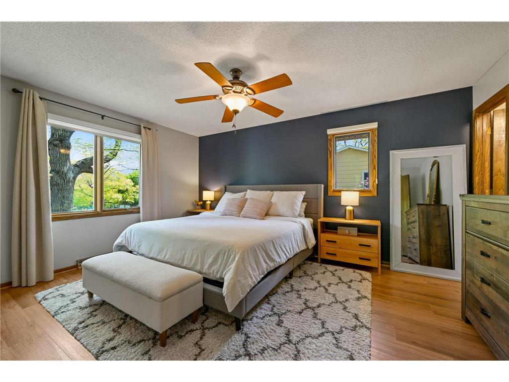 15008 Oakland Avenue Burnsville MN 55306 7070838 image9