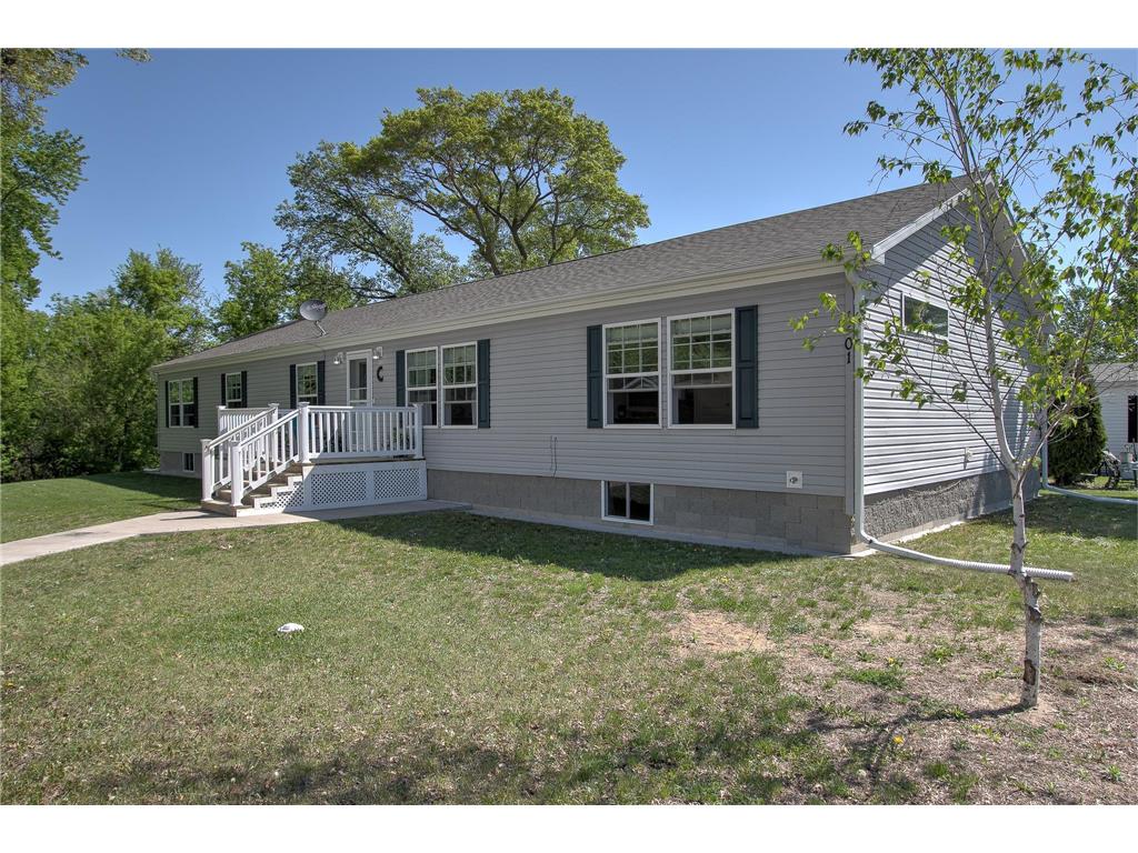 1501 268th Avenue NE Isanti MN 55040 6719207 image1