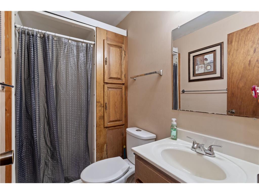 1501 80th Avenue N Brooklyn Park MN 55444 7049587 image17