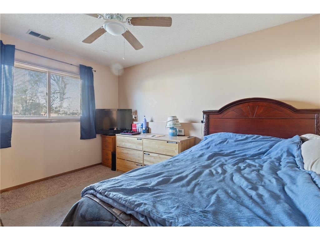 1501 80th Avenue N Brooklyn Park MN 55444 7049587 image19
