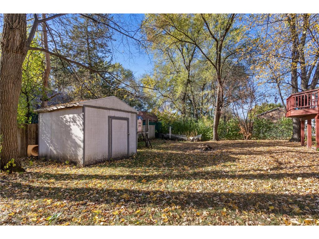 1501 80th Avenue N Brooklyn Park MN 55444 7049587 image24