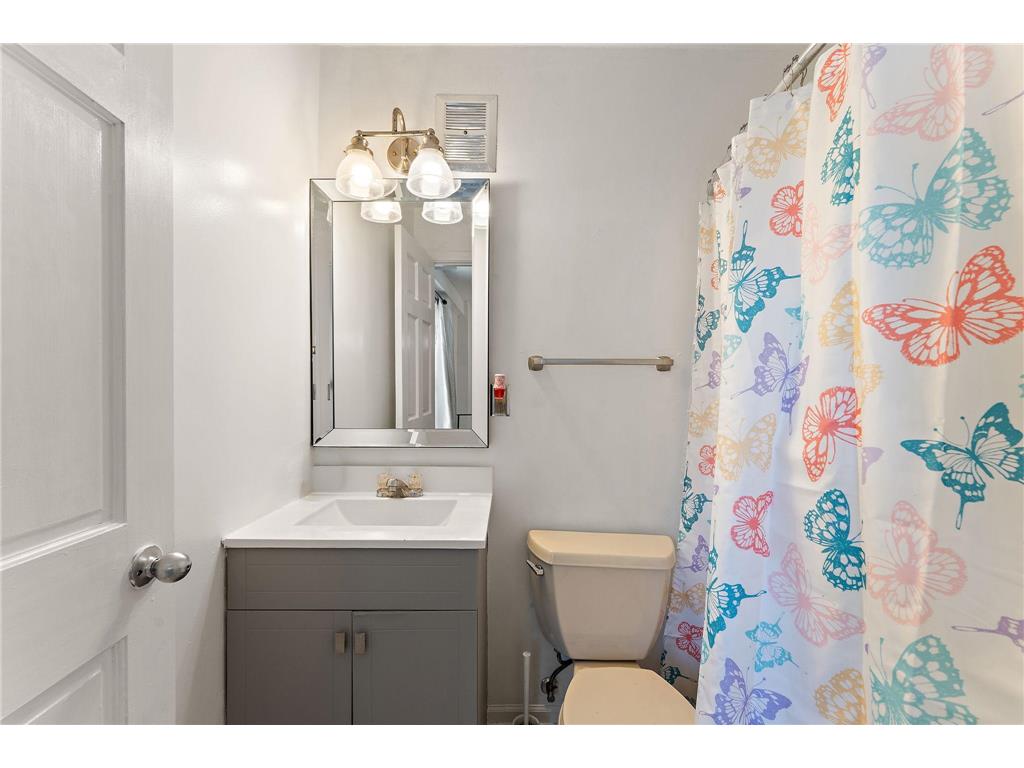 1501 American Boulevard E #204 Bloomington MN 55425 7068449 image16
