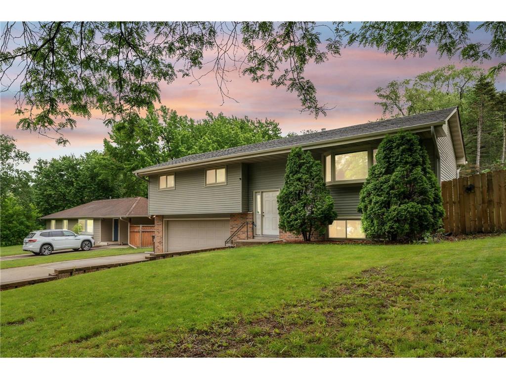 1501 Circle Drive Burnsville MN 55337 6539980 image1
