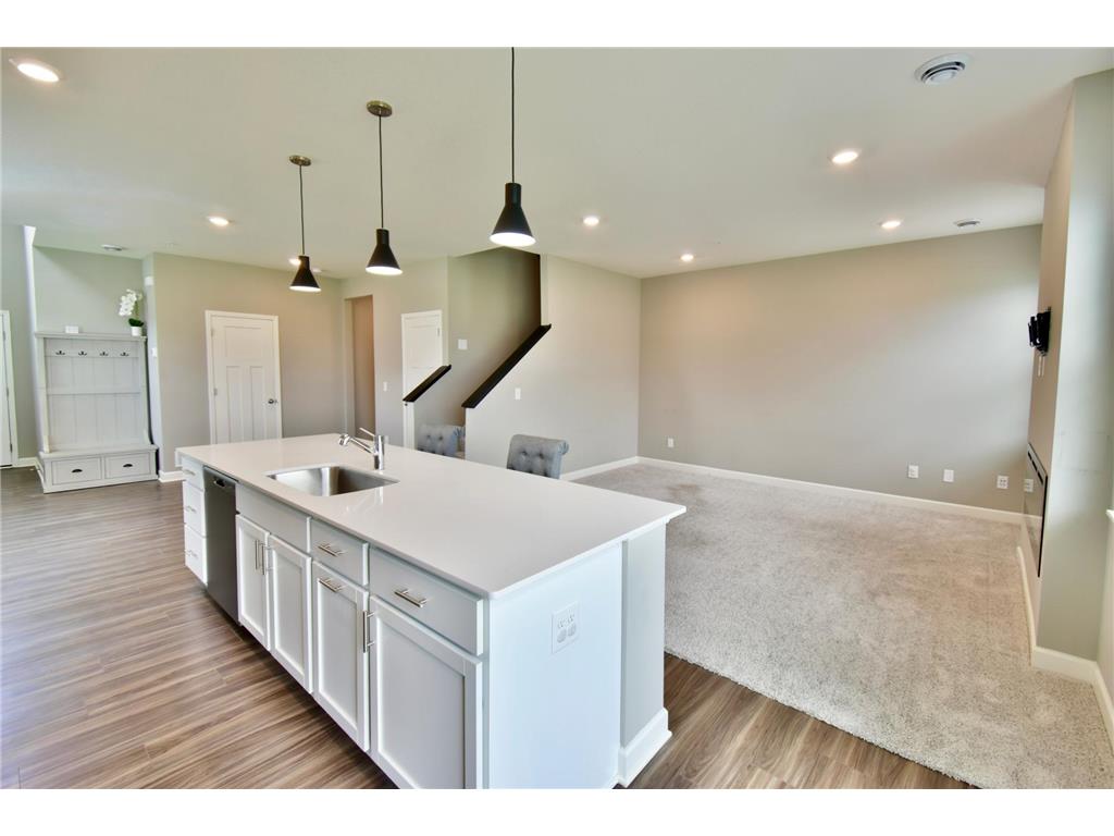 1501 Dogwood Lane Carver MN 55315 7100189 image11