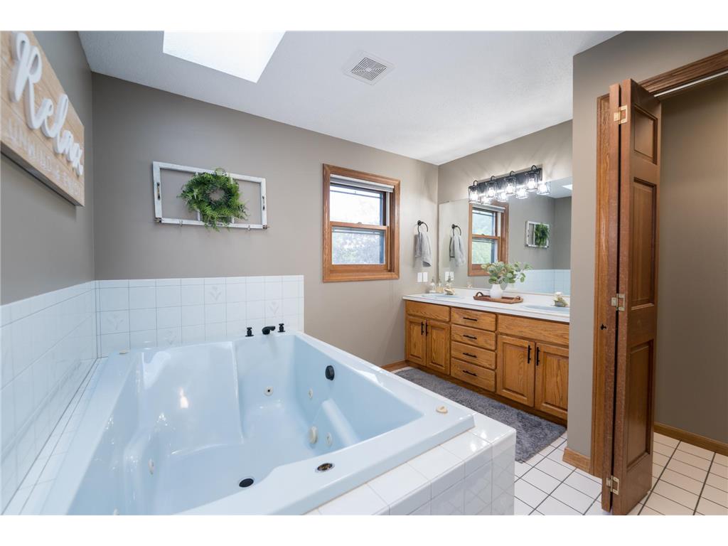 1501 Grover Road Eau Claire WI 54701 7075081 image24