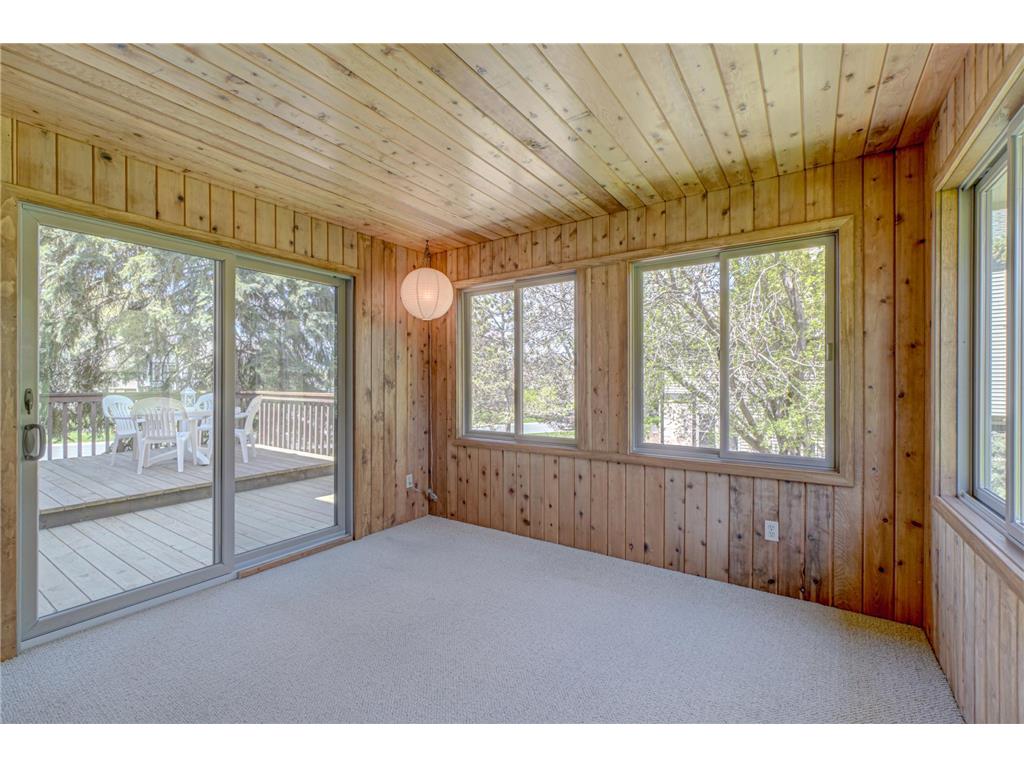 1501 Royal Lane Arden Hills MN 55112 7046692 image11