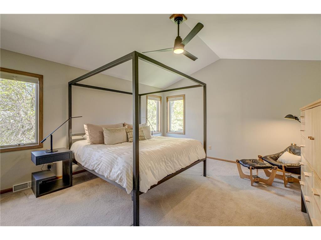 1501 Royal Lane Arden Hills MN 55112 7046692 image19