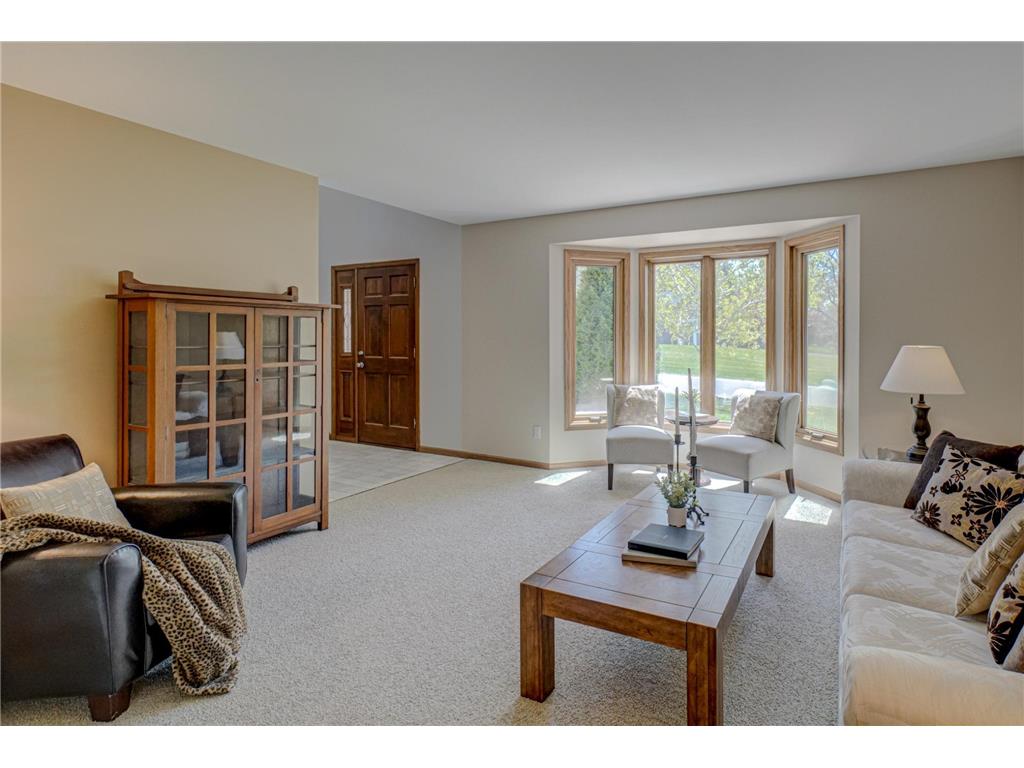 1501 Royal Lane Arden Hills MN 55112 7046692 image5