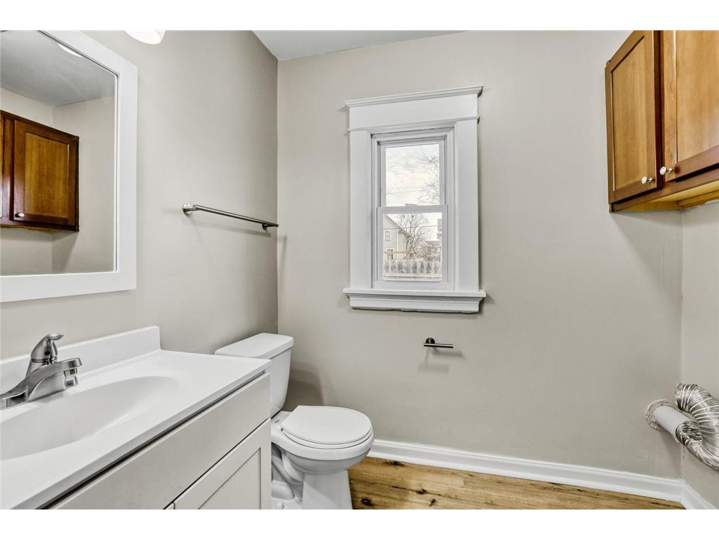 1501 Sherburne Avenue Saint Paul MN 55104 7009542 image10