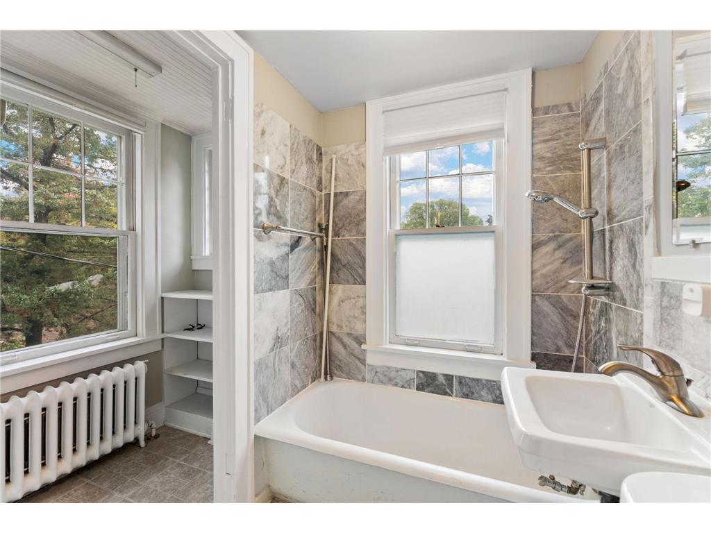 1501 Summit Avenue #B Saint Paul MN 55105 6767290 image19