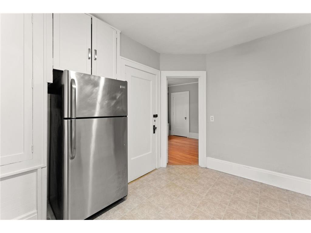 1501 Summit Avenue #B Saint Paul MN 55105 6767290 image4