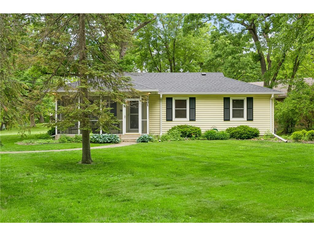 1501 Valders Avenue N Golden Valley MN 55427 7033607 image1