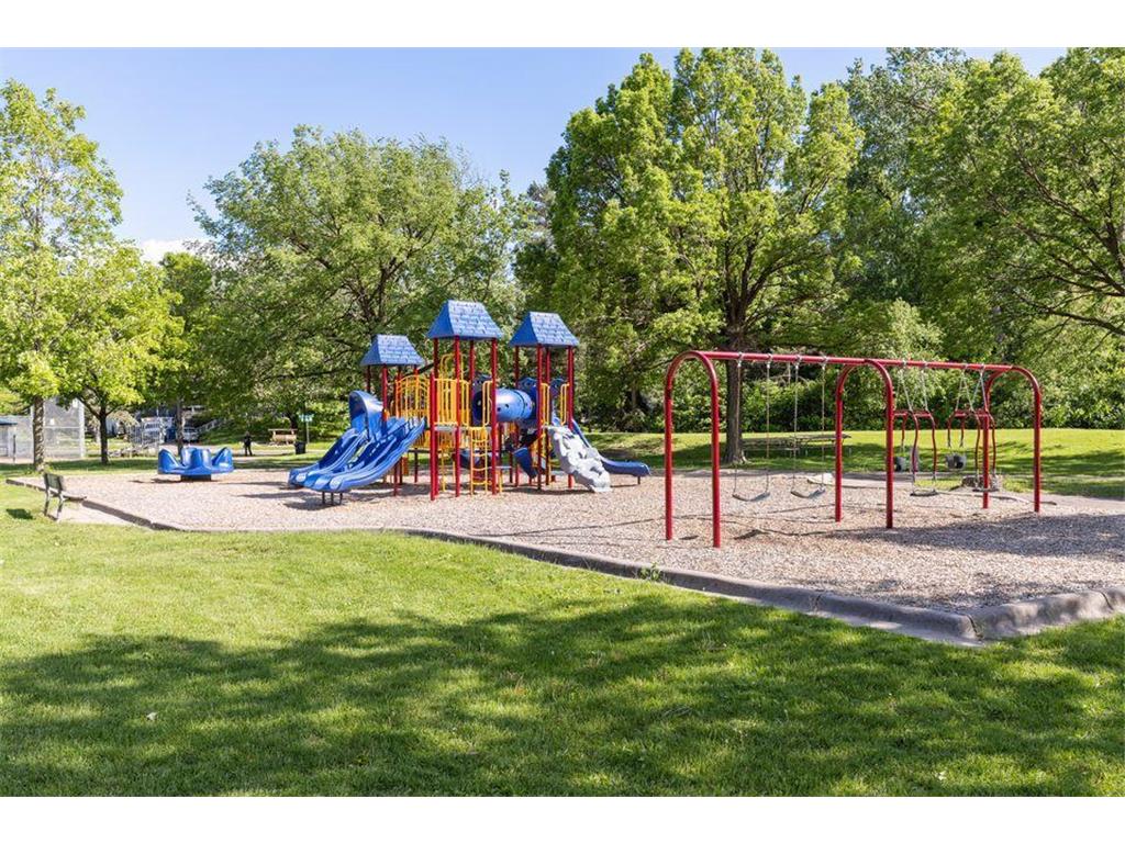 1501 Valders Avenue N Golden Valley MN 55427 7033607 image37