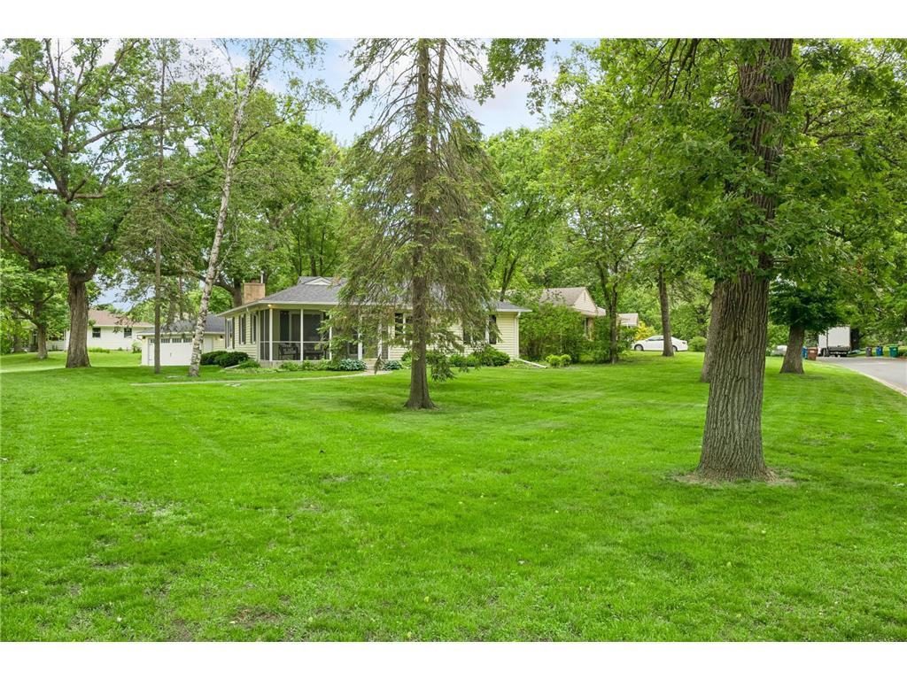 1501 Valders Avenue N Golden Valley MN 55427 7033607 image4