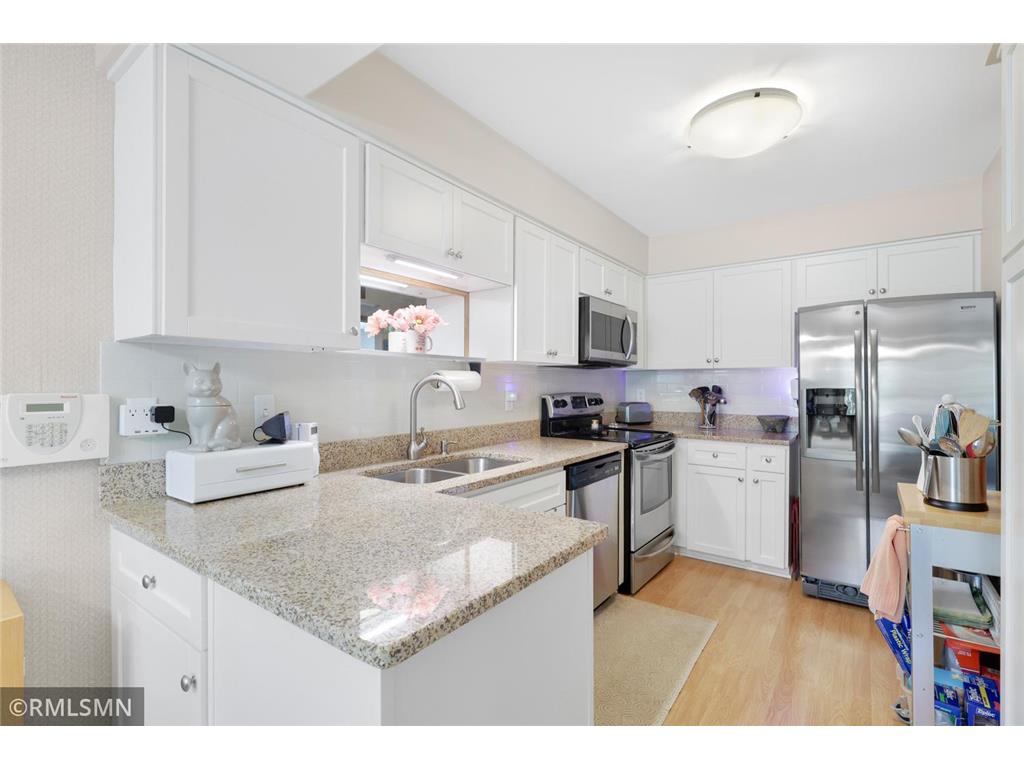 1501 W 140th Street Burnsville MN 55337 7093716 image10