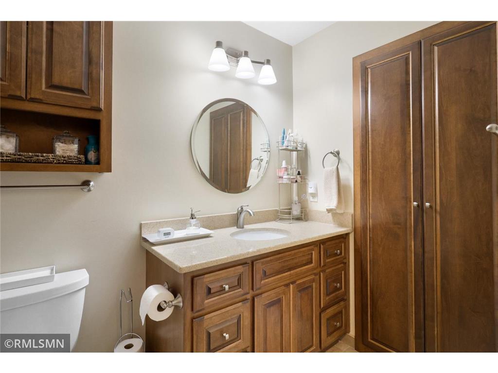 1501 W 140th Street Burnsville MN 55337 7093716 image15