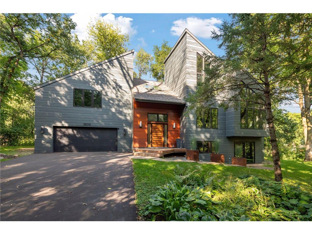 15010 Woods Edge Minnetonka MN 55345 6785757 image1