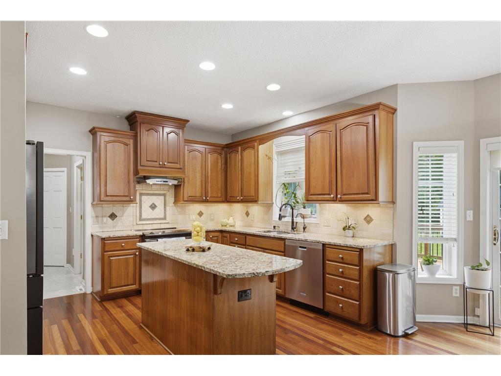 15016 Viewcrest Lane Burnsville MN 55306 7109802 image3