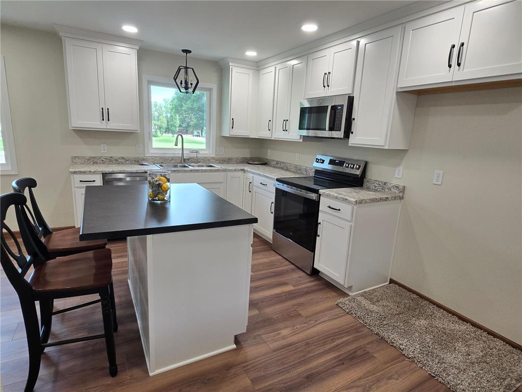 1502 2nd Avenue Mountain Lake MN 56159 7100619 image3