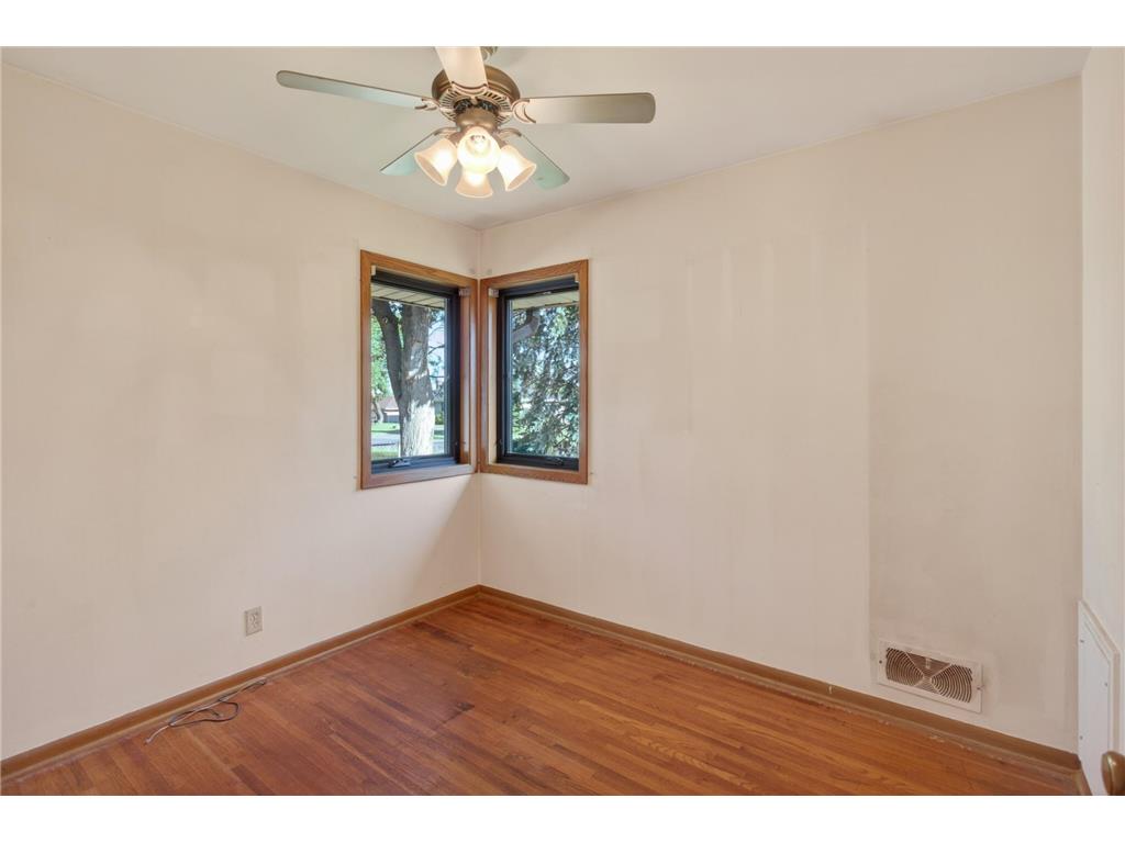 1502 Sherren Avenue E Maplewood MN 55109 7081635 image15