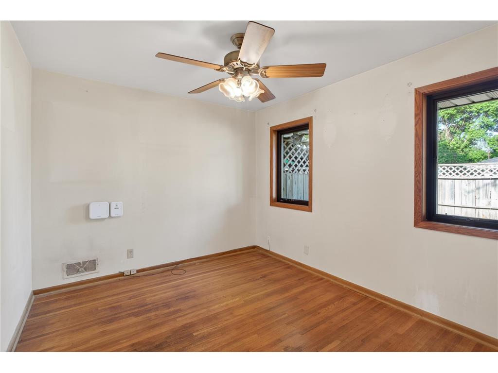 1502 Sherren Avenue E Maplewood MN 55109 7081635 image17
