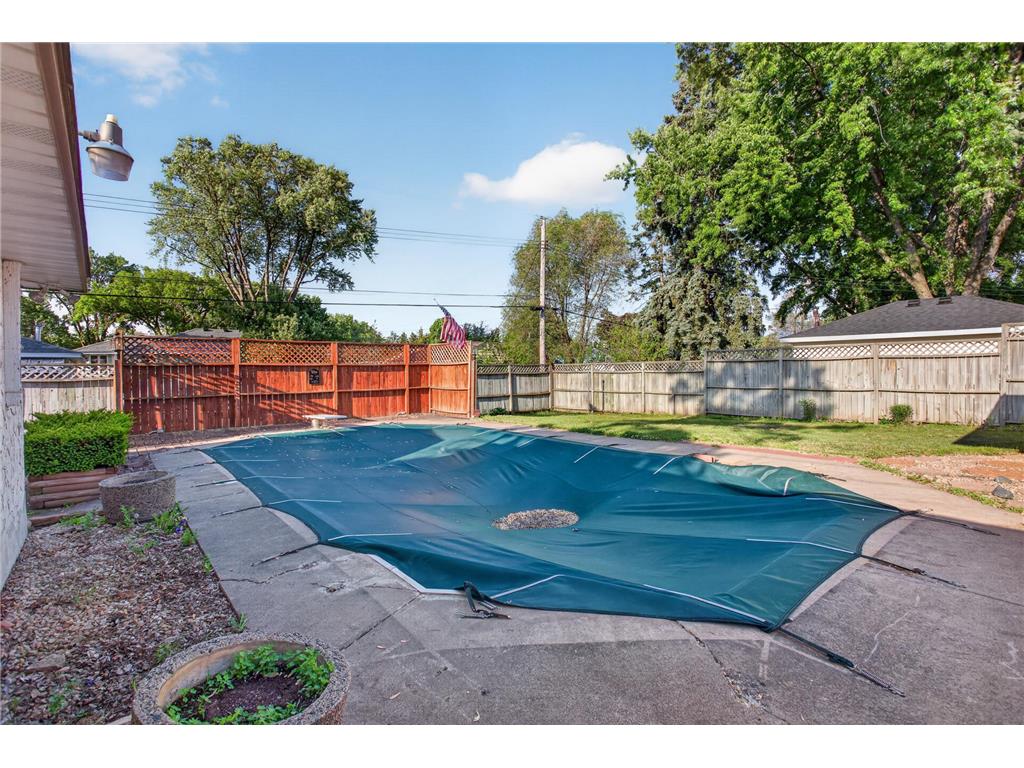 1502 Sherren Avenue E Maplewood MN 55109 7081635 image24