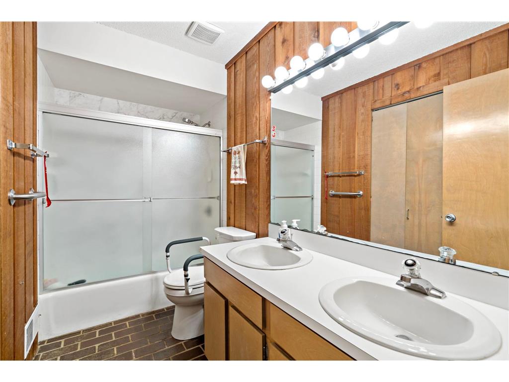 15024 Highland Trail Minnetonka MN 55345 7061844 image12