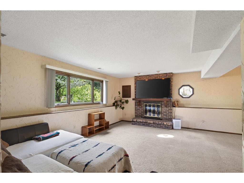 15026 Chestnut Drive Burnsville MN 55306 7080608 image17