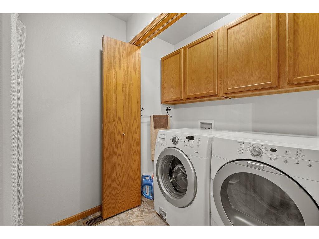 1503 16th Street NW #B Minot ND 58703 7066243 image16