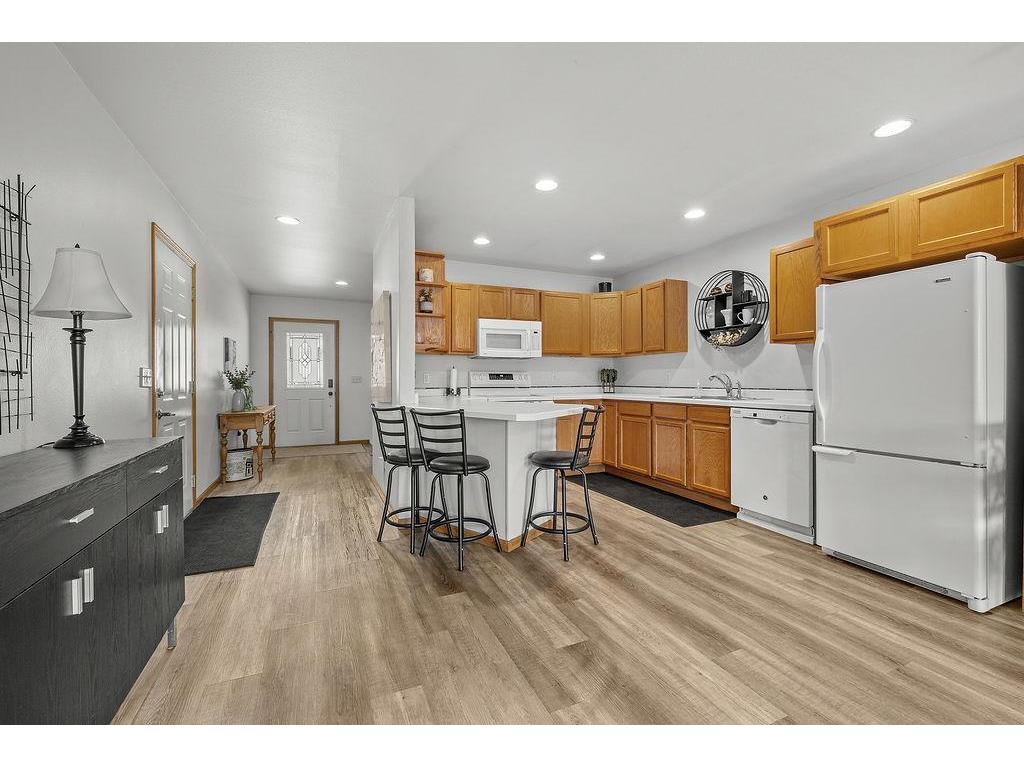 1503 16th Street NW #B Minot ND 58703 7066243 image9