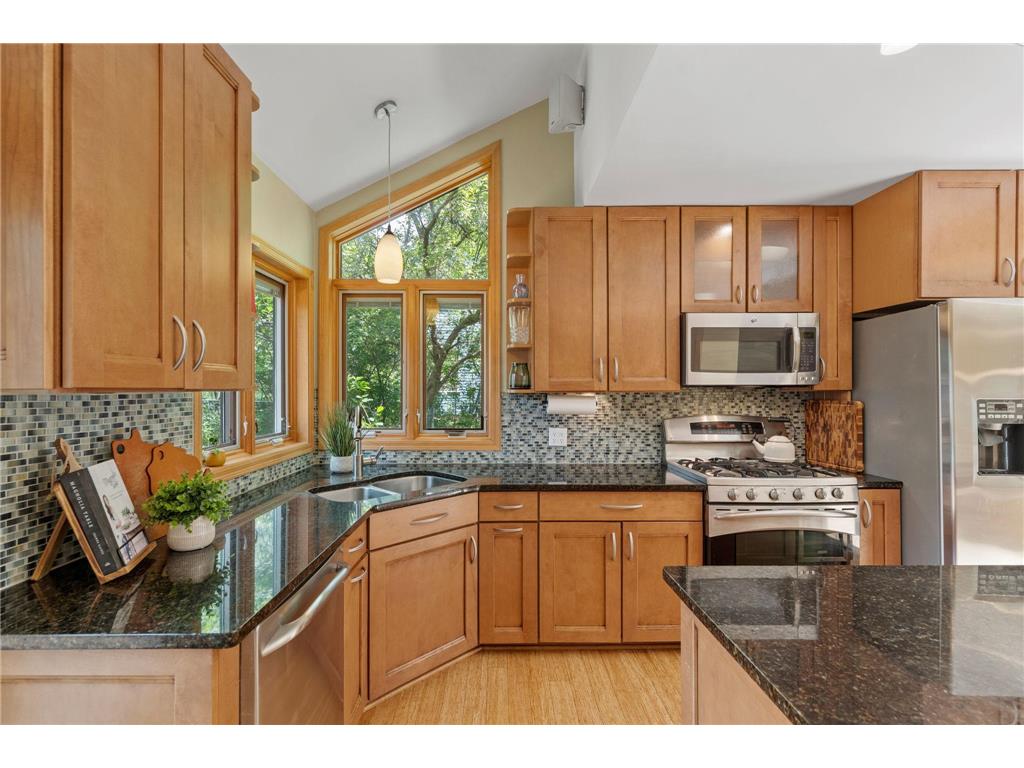 15034 Chestnut Drive Burnsville MN 55306 7073245 image3