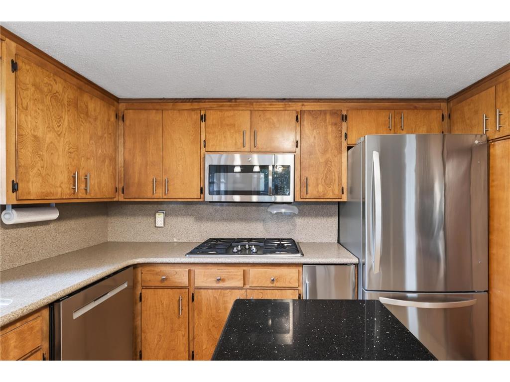 1504 Crystal Lake Road E Burnsville MN 55306 - Crystal 7088518 image14